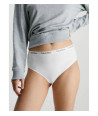 Calvin Klein Dámské Spodní prádlo Kalhotky Tanga Modern Brief/Slip bílé QD3953